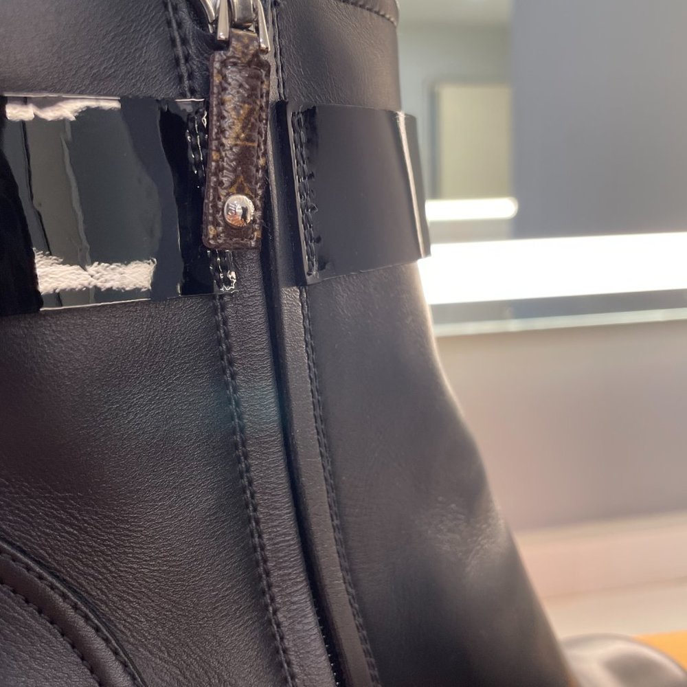 Louis Vuitton Star Trail Ankle Boot - Picture 7 of 10